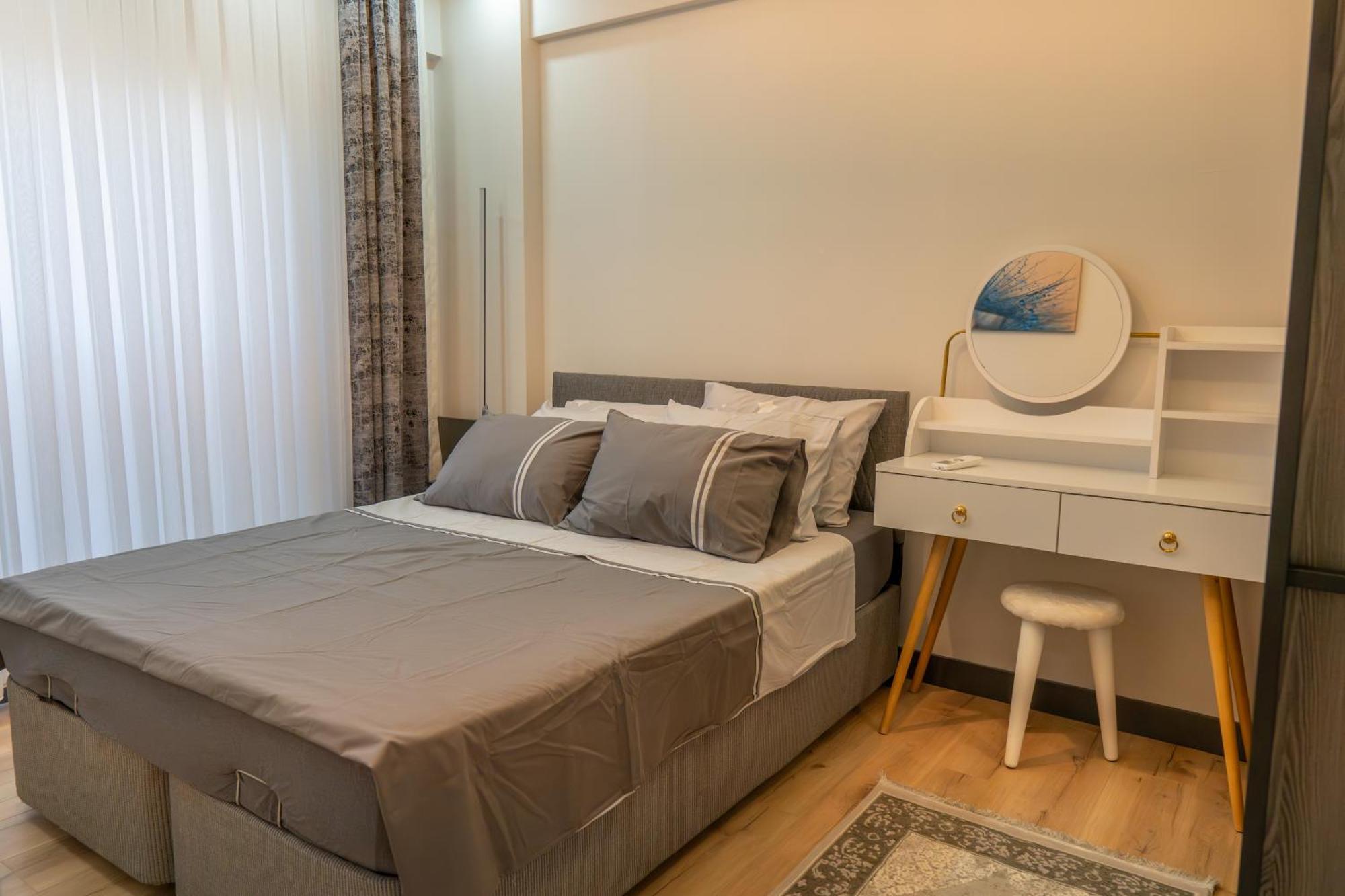 Wind Luxury 2 Apartment Aksu  Екстериор снимка